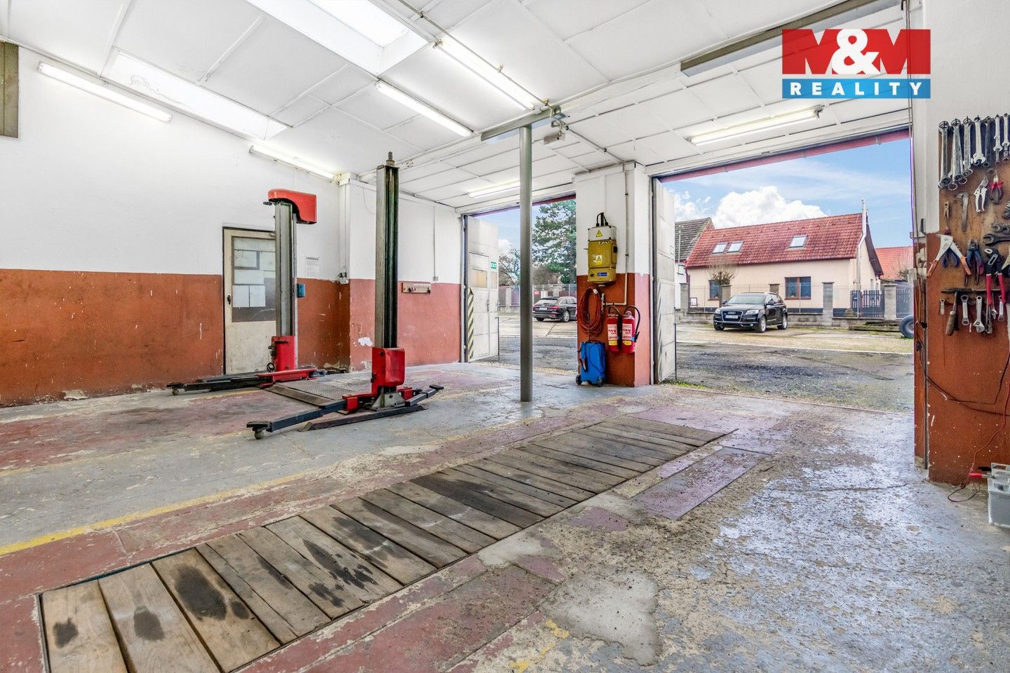 Pronájem komerčního prostoru 2357 m² - foto 7