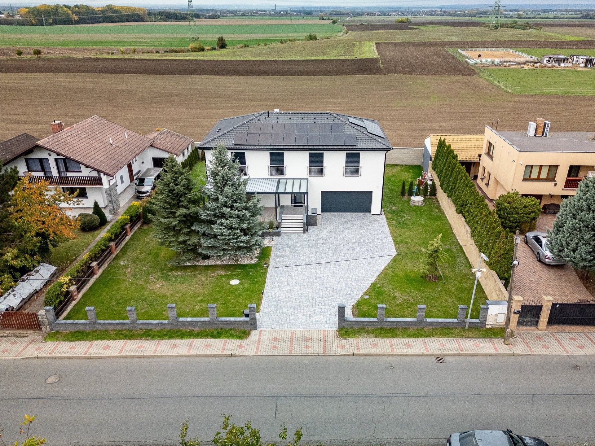 Prodej domu 232 m² - foto 2