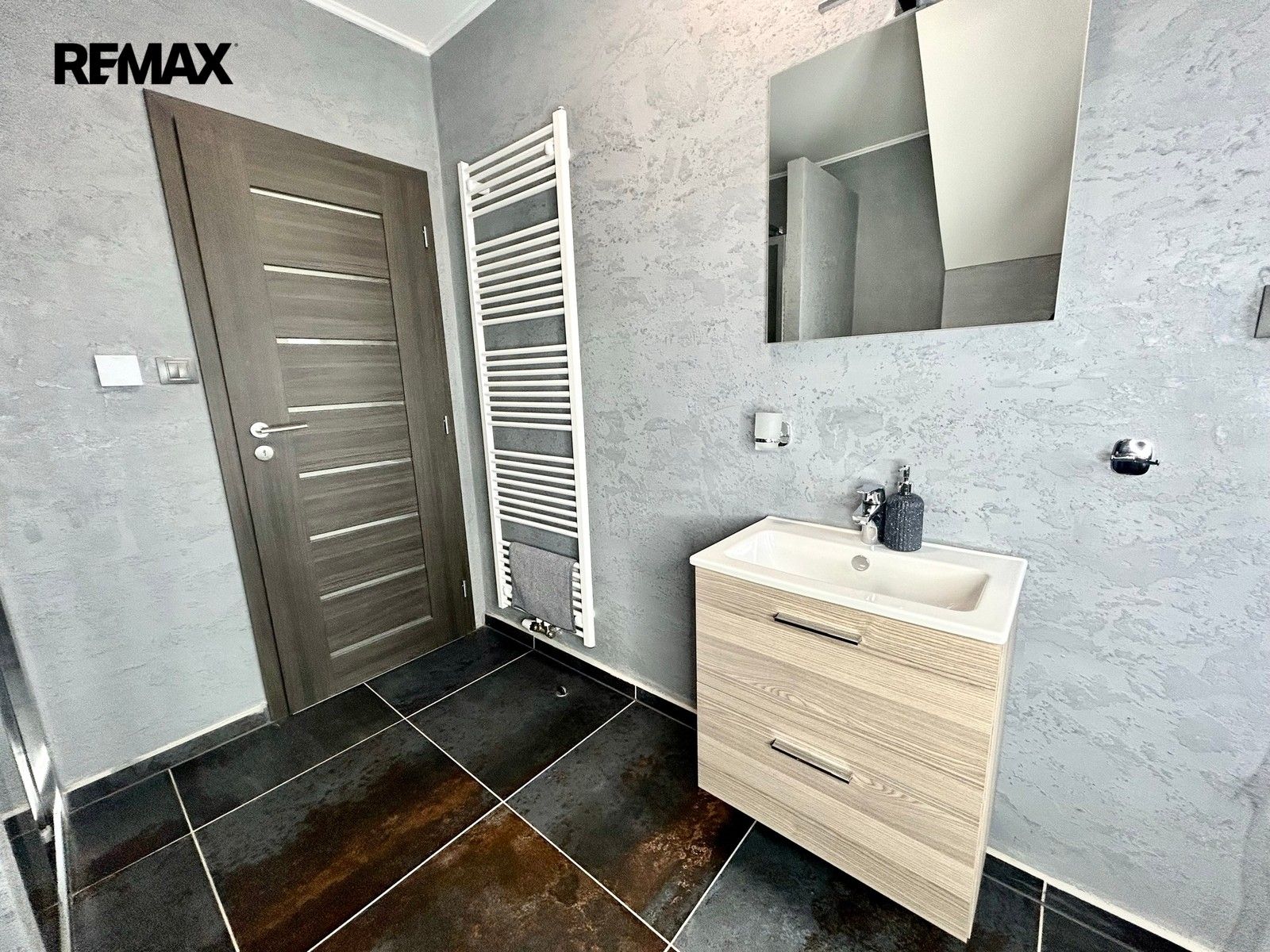 Pronájem bytu 2+kk 40 m² - foto 5