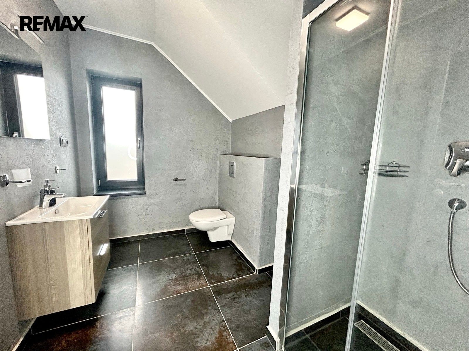 Pronájem bytu 2+kk 40 m² - foto 8