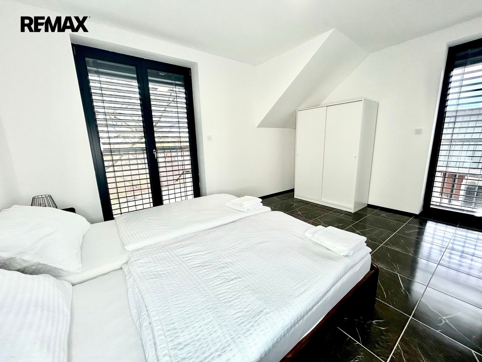 Pronájem bytu 2+kk 40 m² - foto 9
