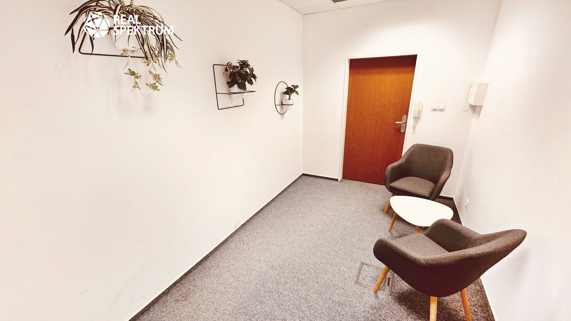 Pronájem komerčního prostoru 136 m² - foto 10