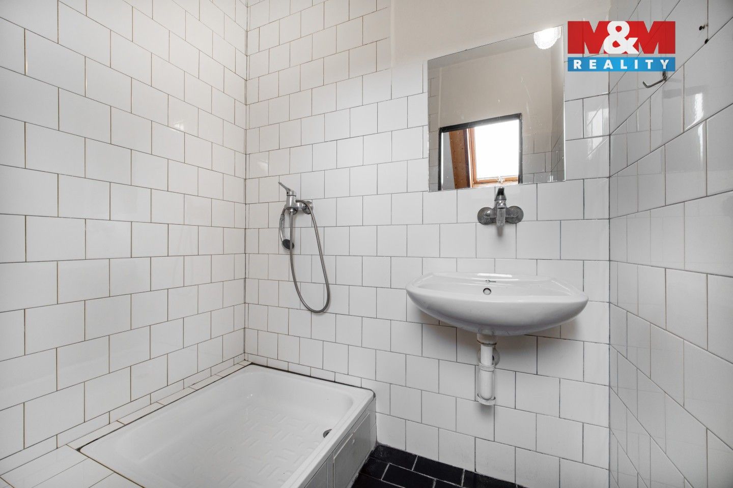 Prodej komerčního prostoru 1024 m² - foto 12