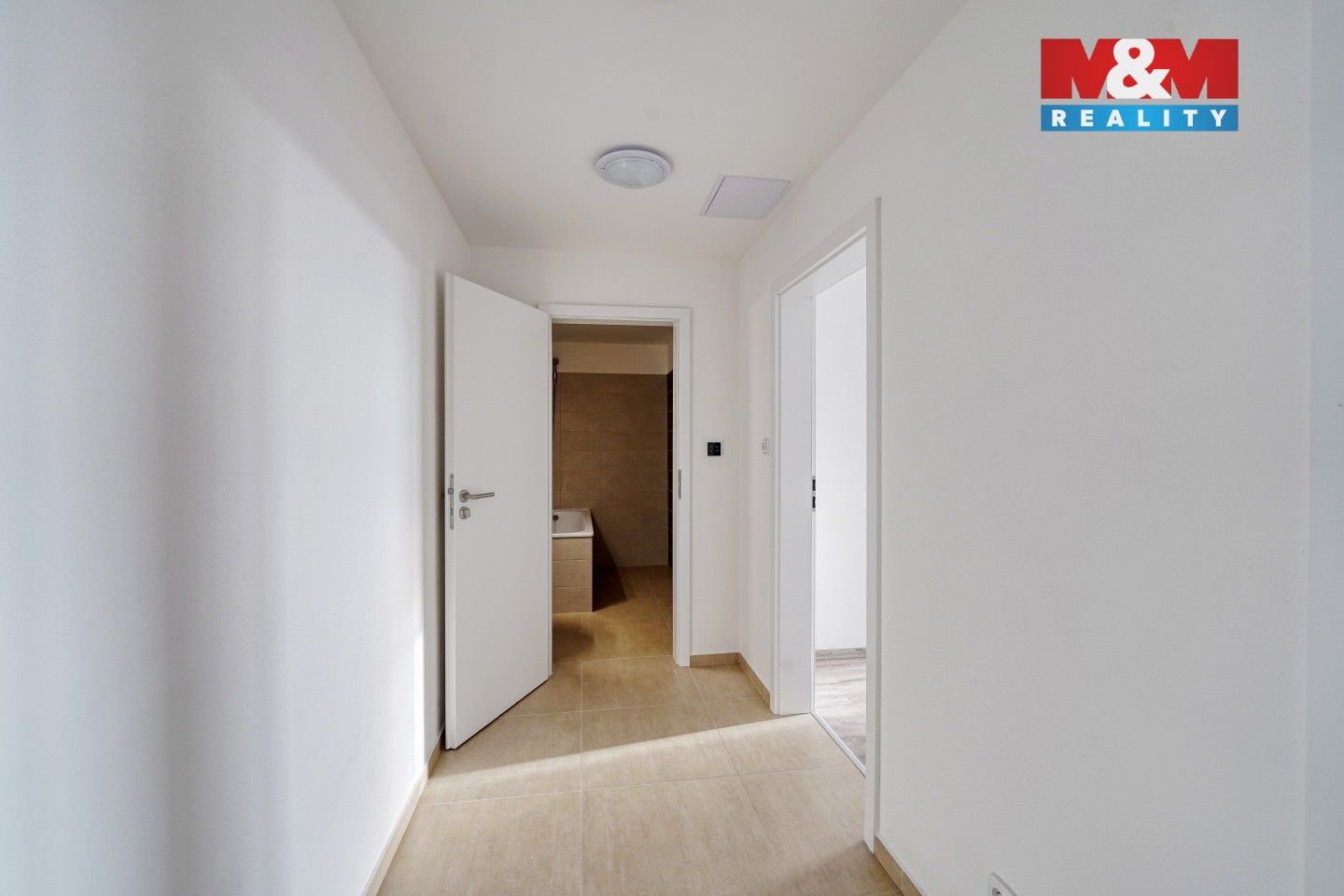 Pronájem bytu 2+kk 78 m² - foto 12