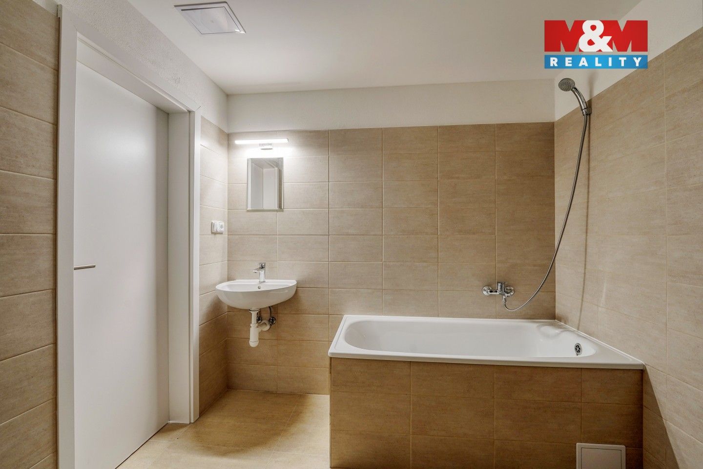 Pronájem bytu 2+kk 78 m² - foto 14