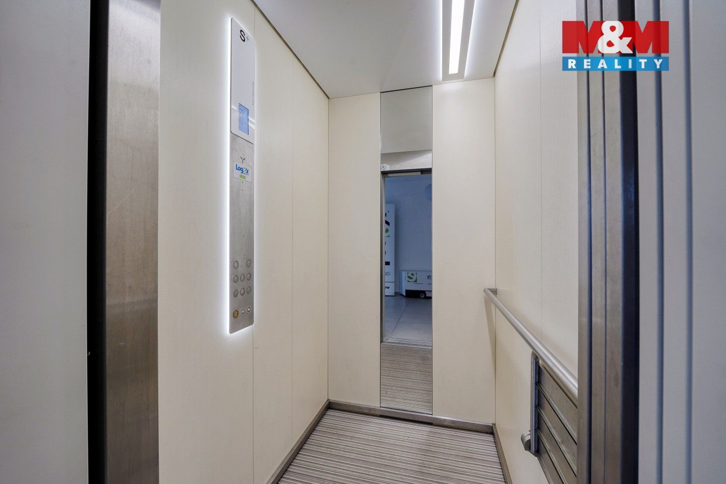 Pronájem bytu 2+kk 78 m² - foto 16