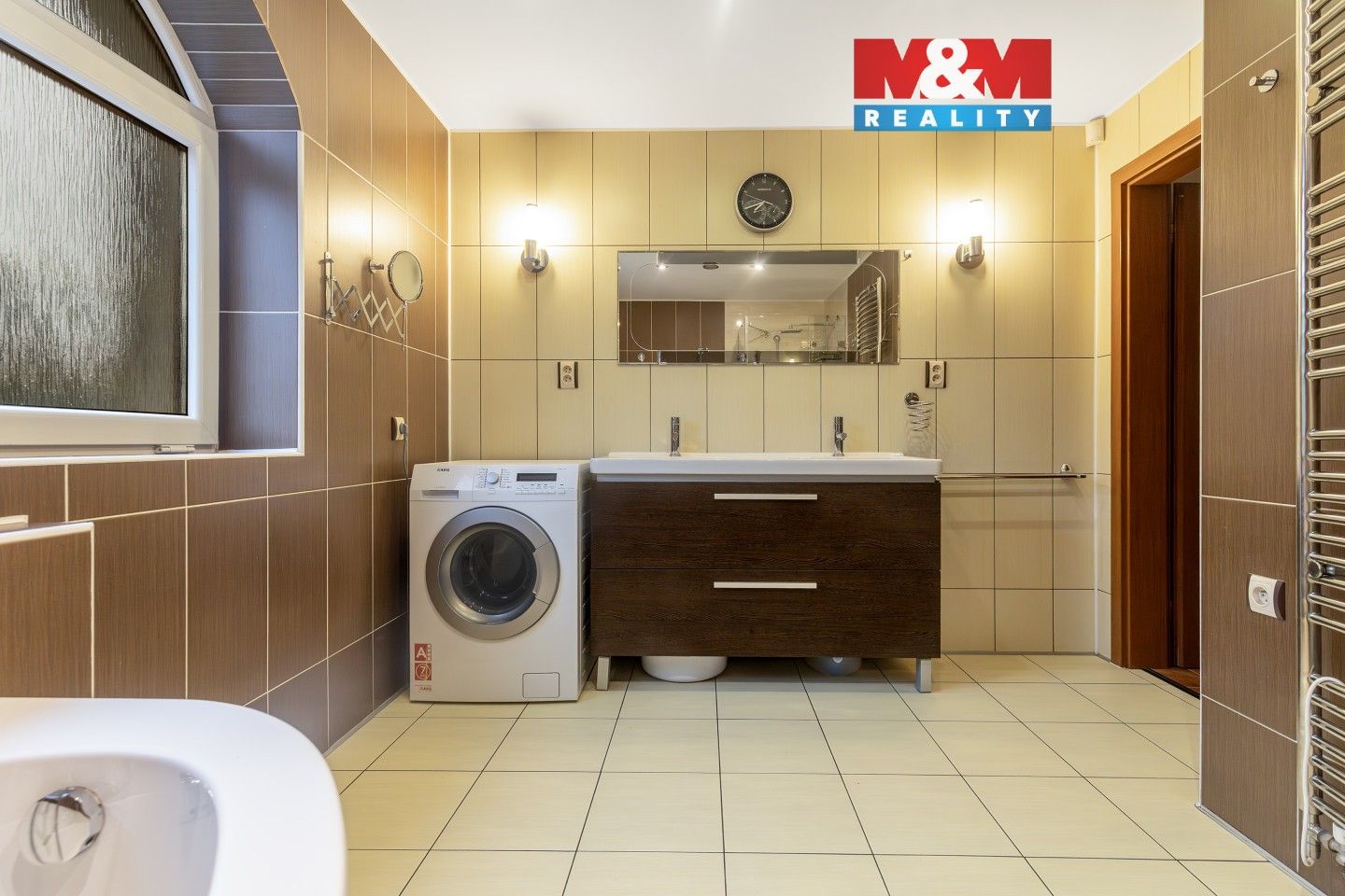 Prodej domu 260 m² - foto 1