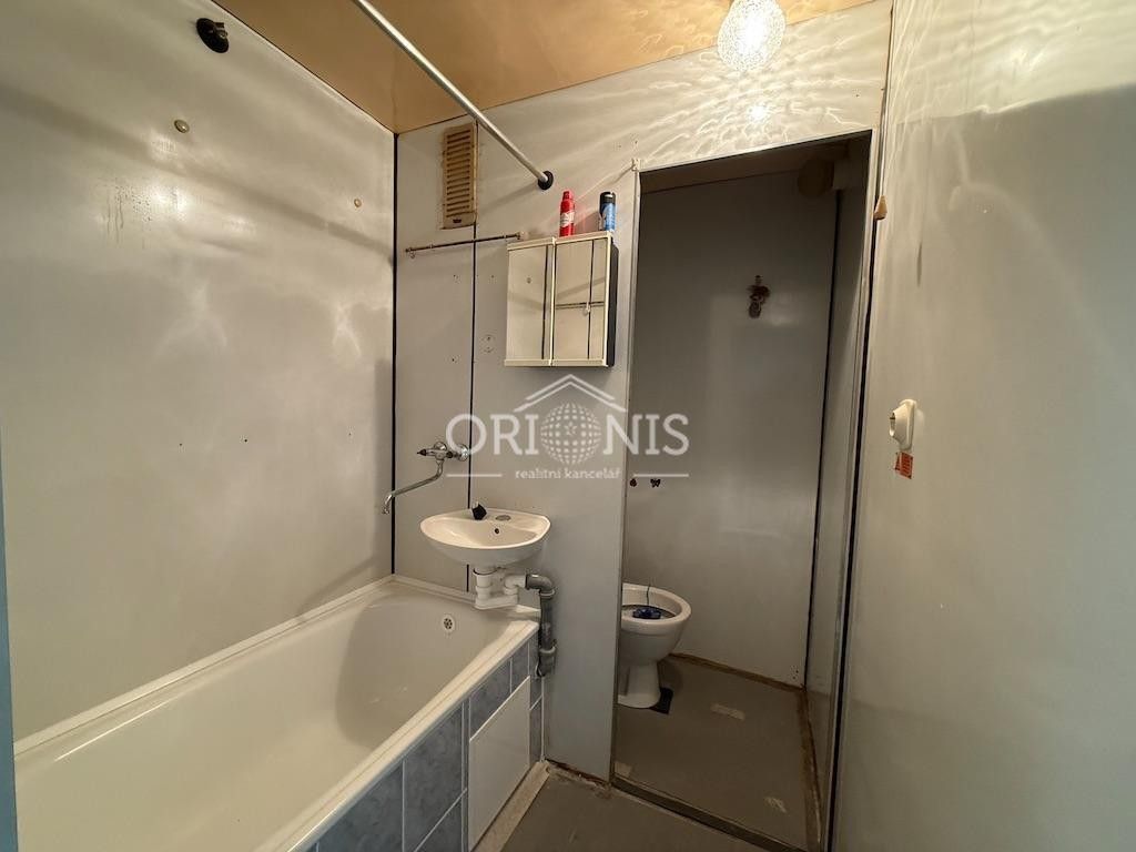 Pronájem bytu 1+1 35 m² - foto 3