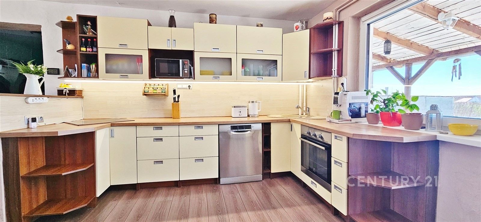 Prodej domu 140 m² - foto 2