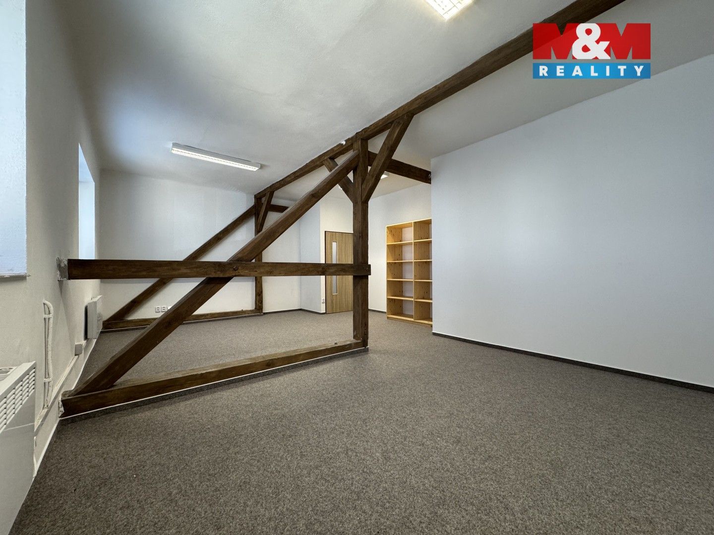 Pronájem komerčního prostoru 251 m² - foto 8