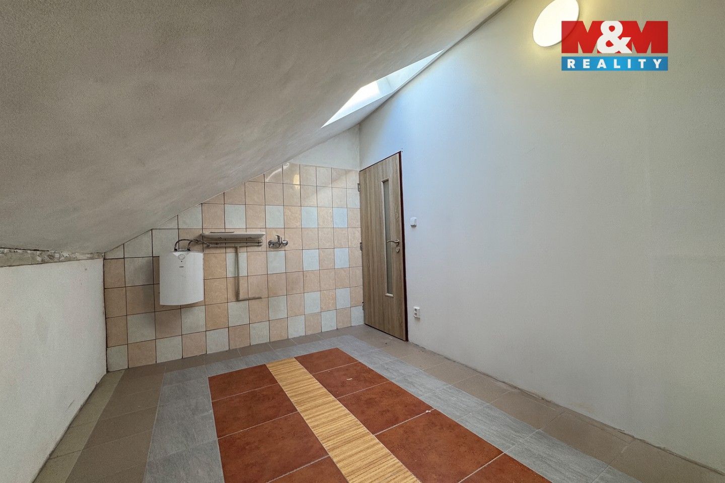 Pronájem komerčního prostoru 251 m² - foto 15