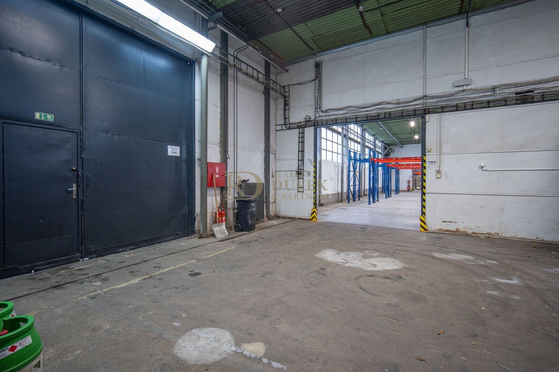 Pronájem komerčního prostoru 1398 m² - foto 8