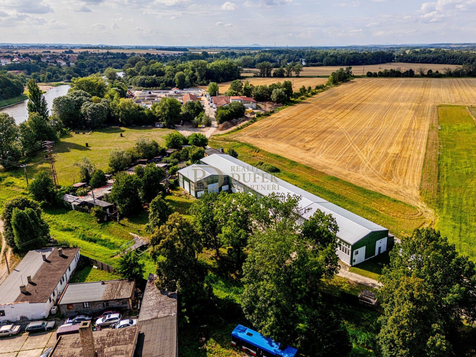 Pronájem komerčního prostoru 1398 m² - foto 16