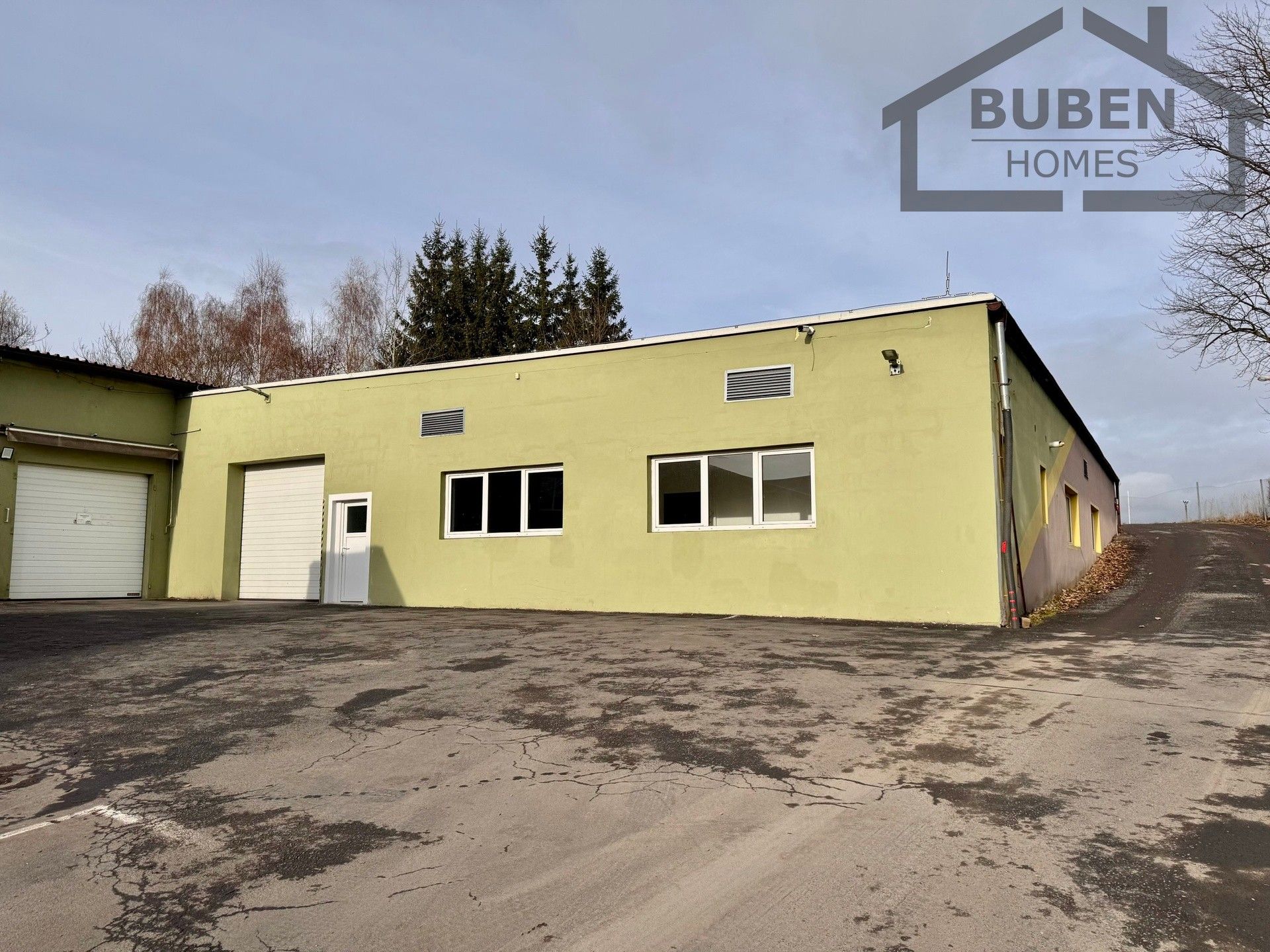Pronájem komerčního prostoru 613 m² - foto 5
