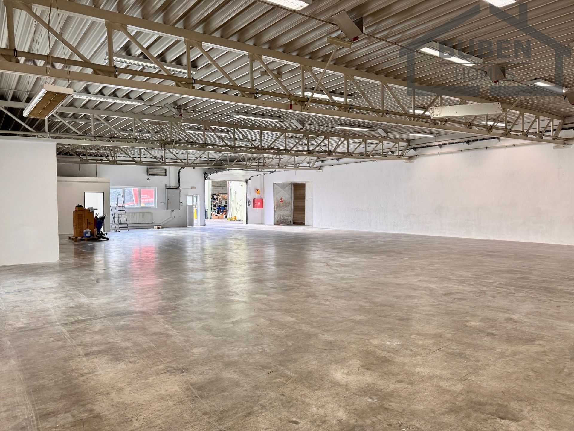Pronájem komerčního prostoru 613 m² - foto 7