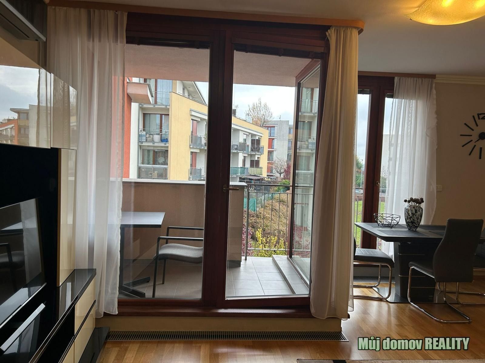 Pronájem bytu 2+kk 67 m² - foto 2