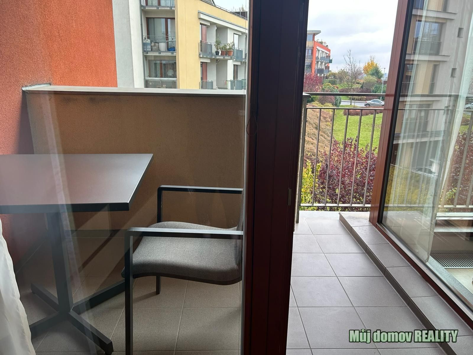Pronájem bytu 2+kk 67 m² - foto 3