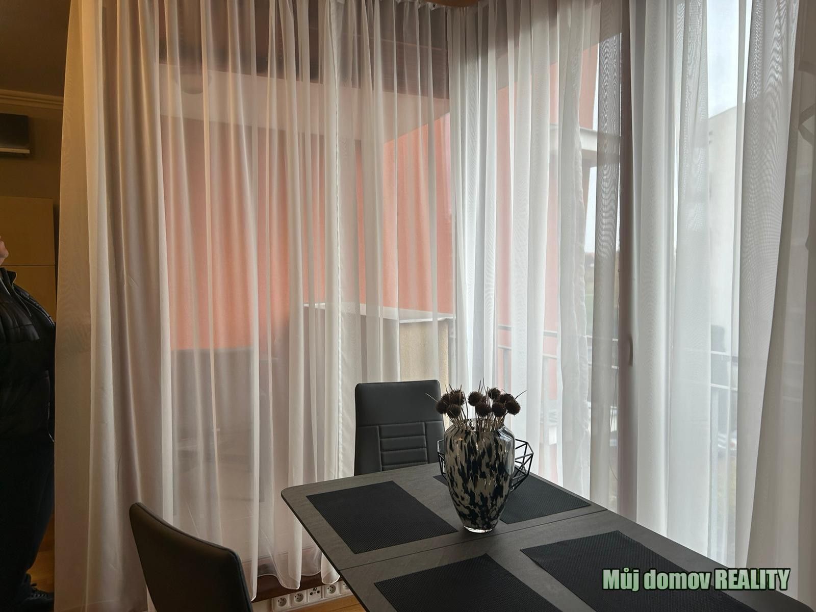 Pronájem bytu 2+kk 67 m² - foto 5