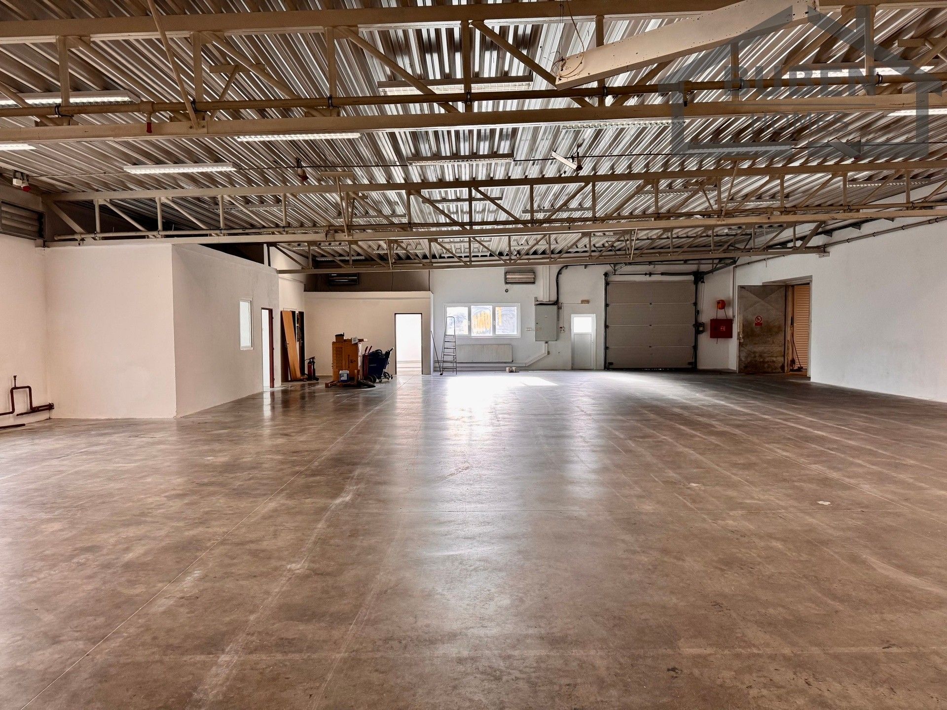 Pronájem komerčního prostoru 613 m² - foto 12