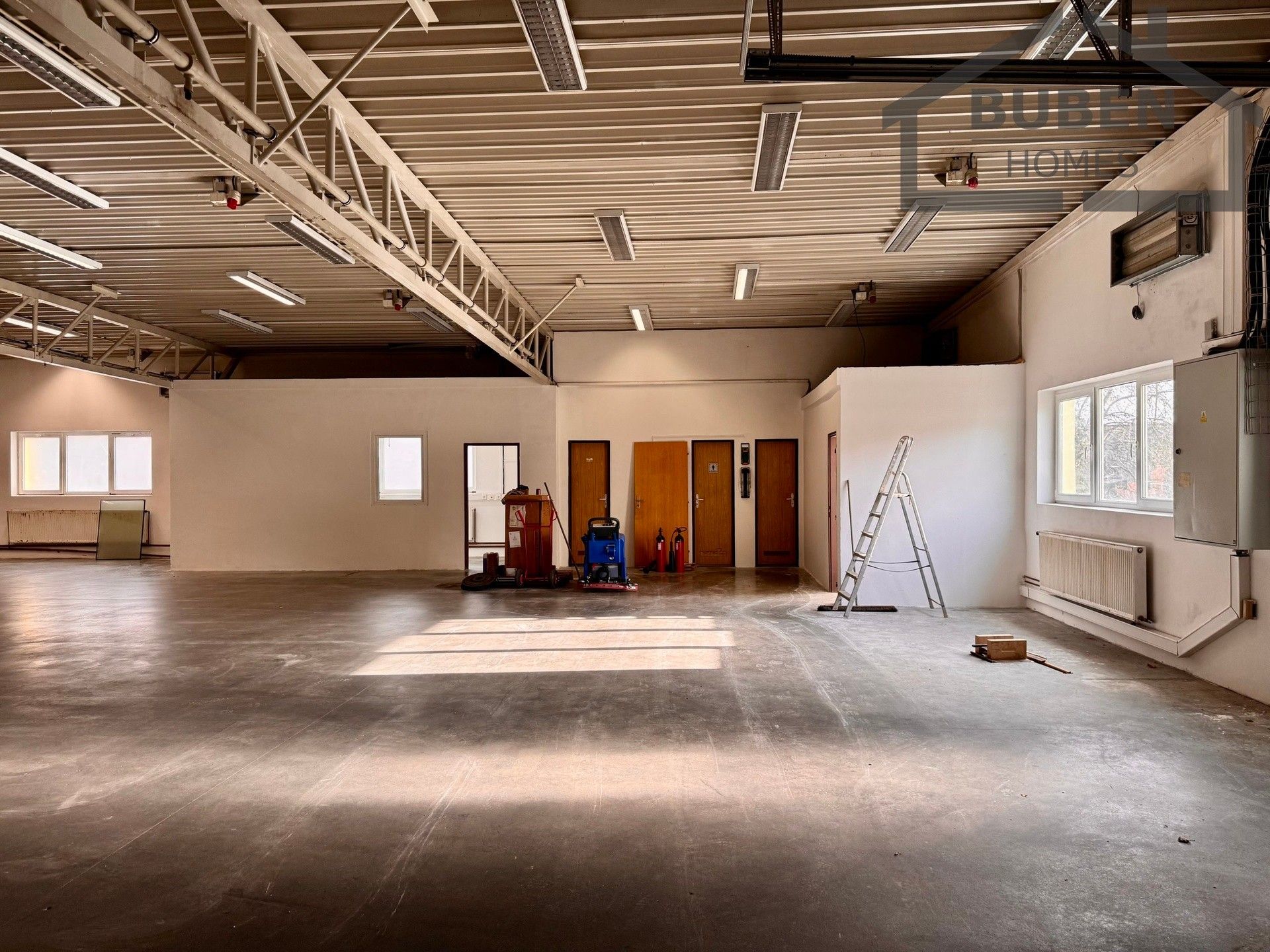 Pronájem komerčního prostoru 613 m² - foto 14