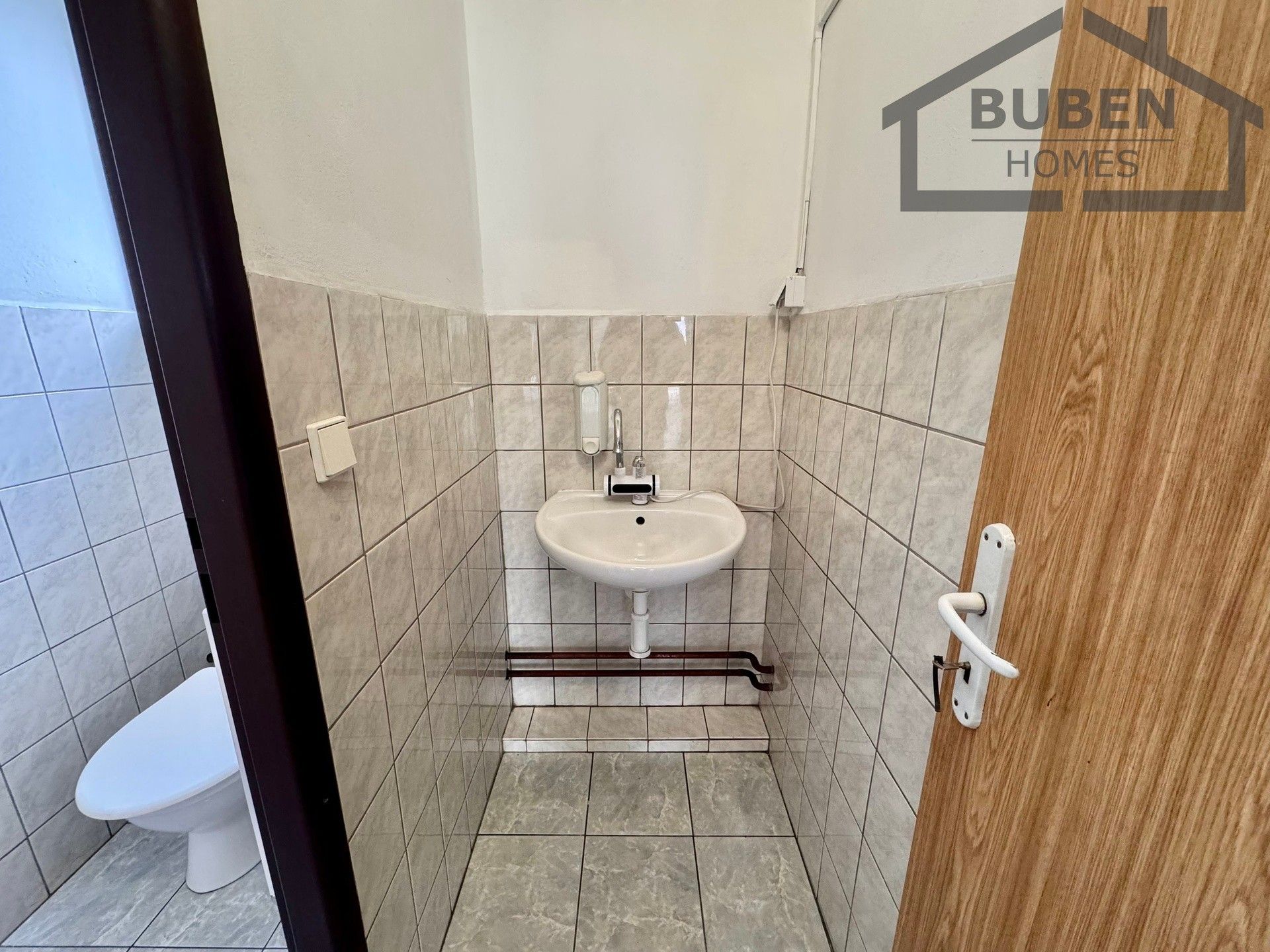 Pronájem komerčního prostoru 613 m² - foto 21