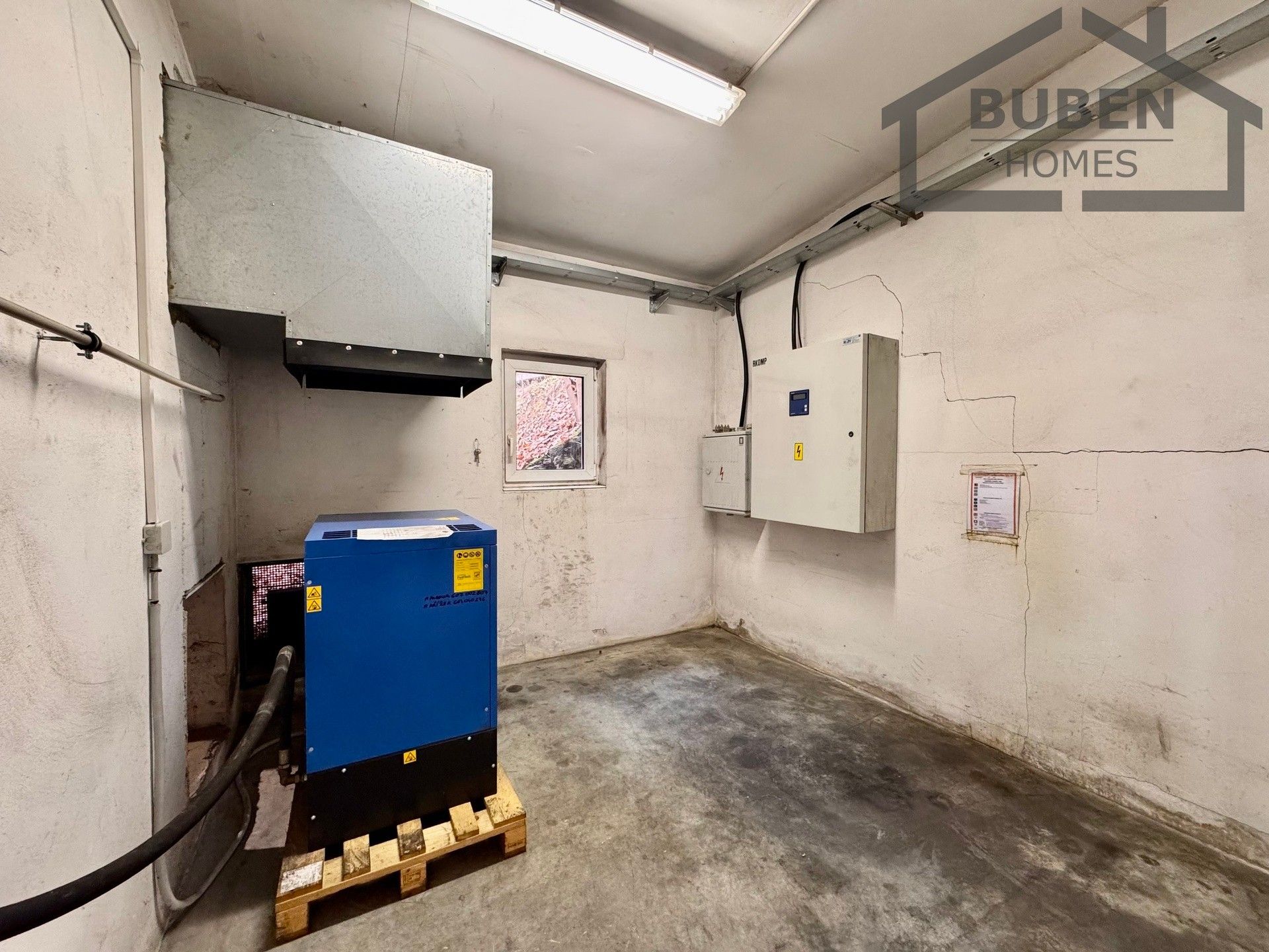Pronájem komerčního prostoru 613 m² - foto 25