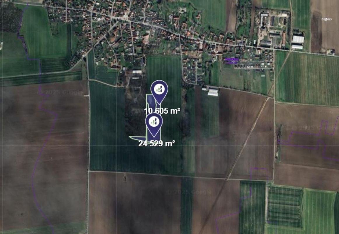 Prodej nemovitosti 35134 m² - foto 2