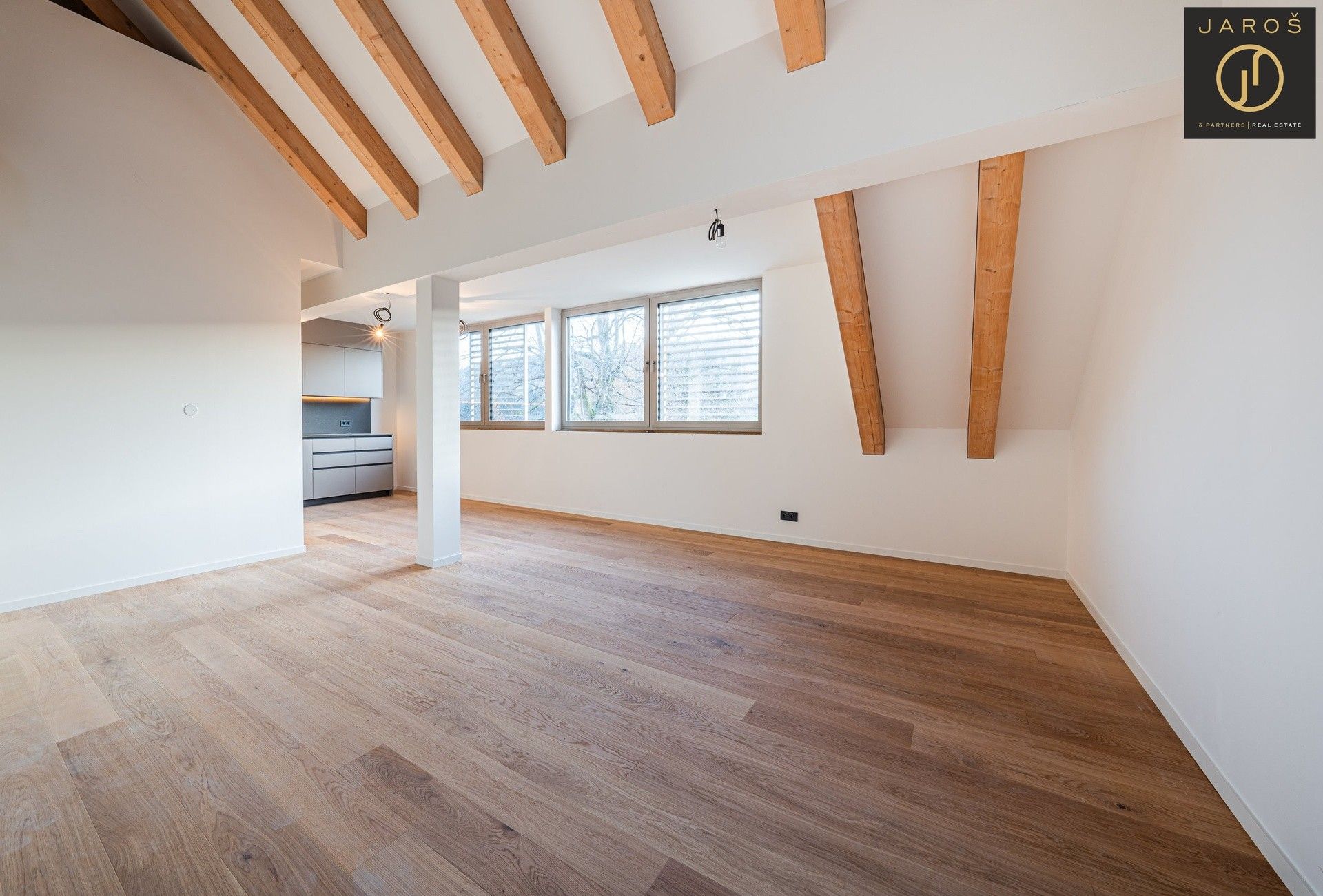 Prodej komerčního prostoru 121 m² - foto 10