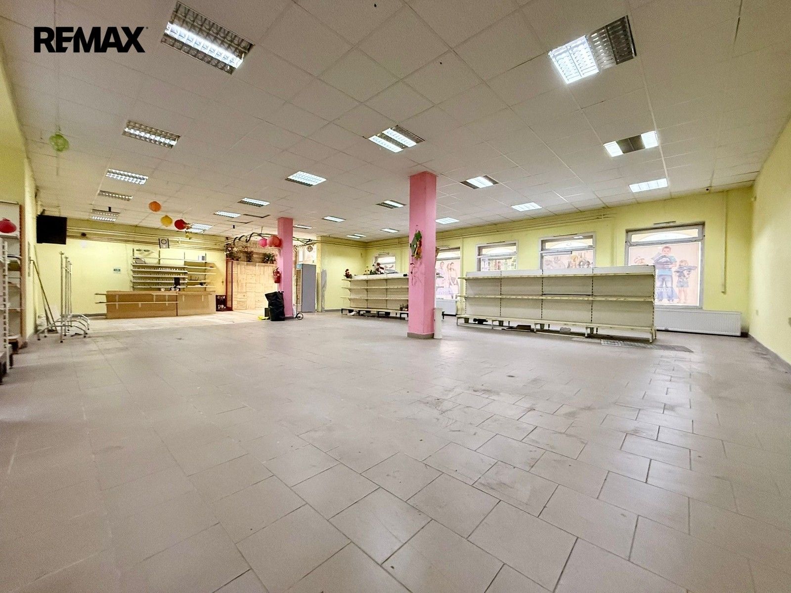 Prodej komerčního prostoru 467 m² - foto 5