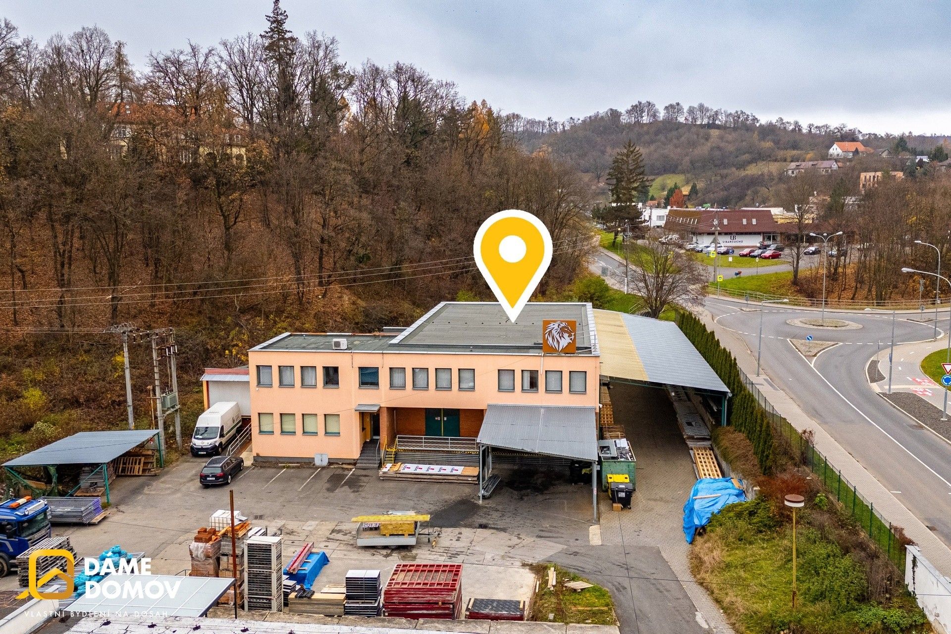 Prodej komerčního prostoru 1153 m² - foto 1
