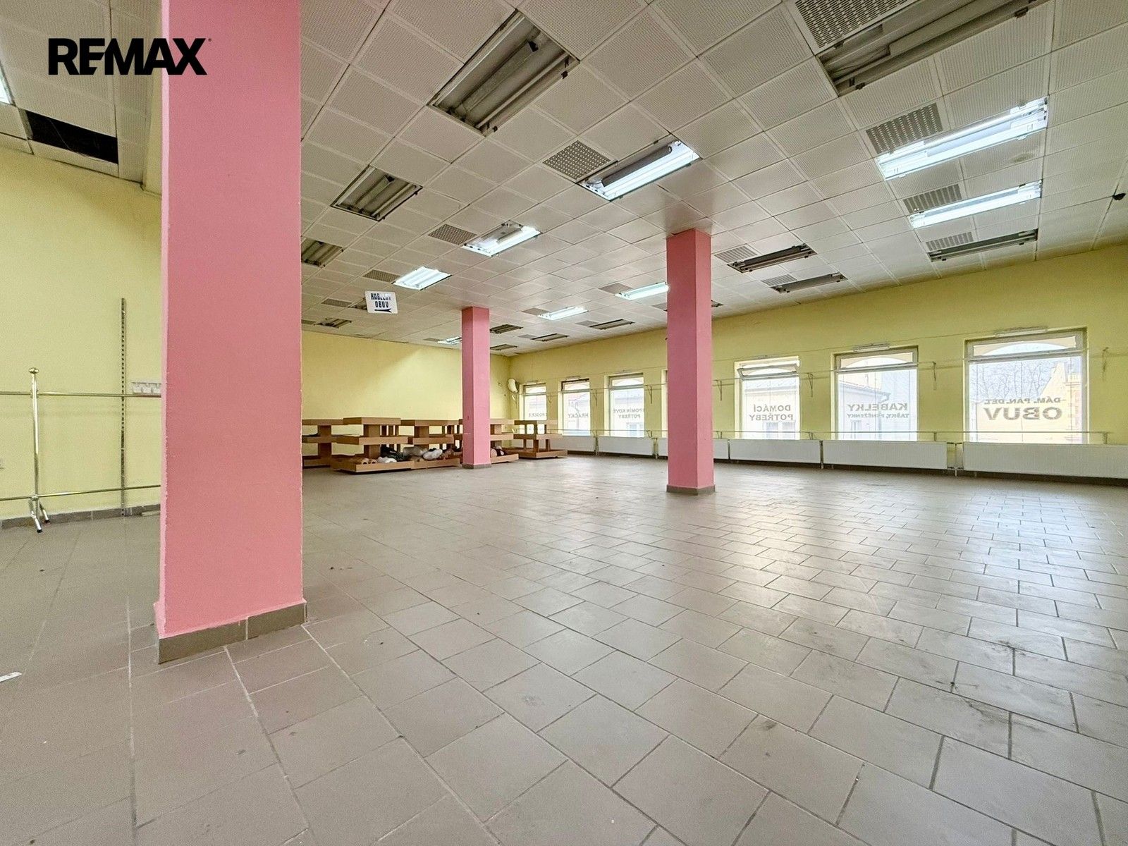 Prodej komerčního prostoru 467 m² - foto 10