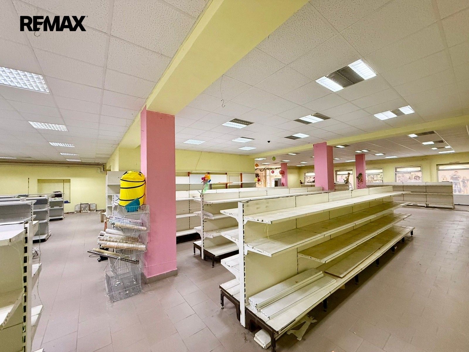 Prodej komerčního prostoru 467 m² - foto 11