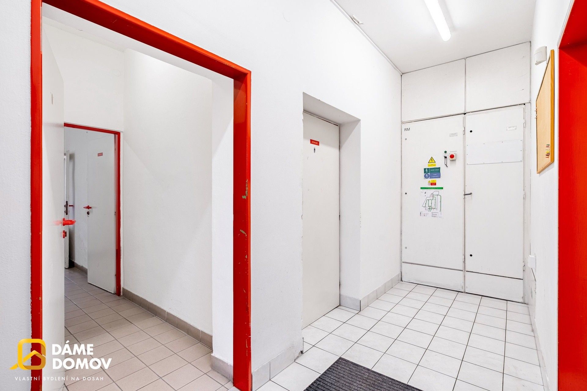 Prodej komerčního prostoru 1153 m² - foto 12
