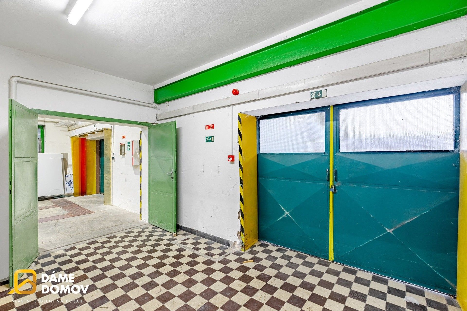 Prodej komerčního prostoru 1153 m² - foto 25
