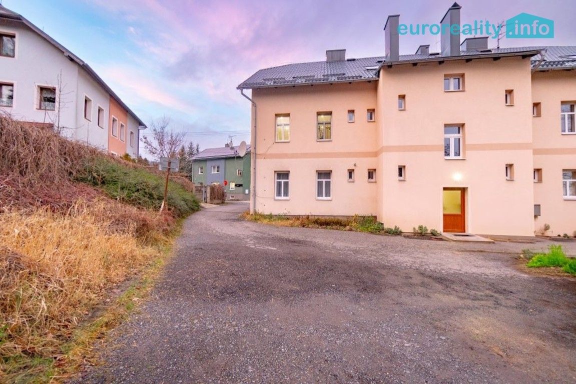 Prodej bytu 1+kk 17 m² - foto 3