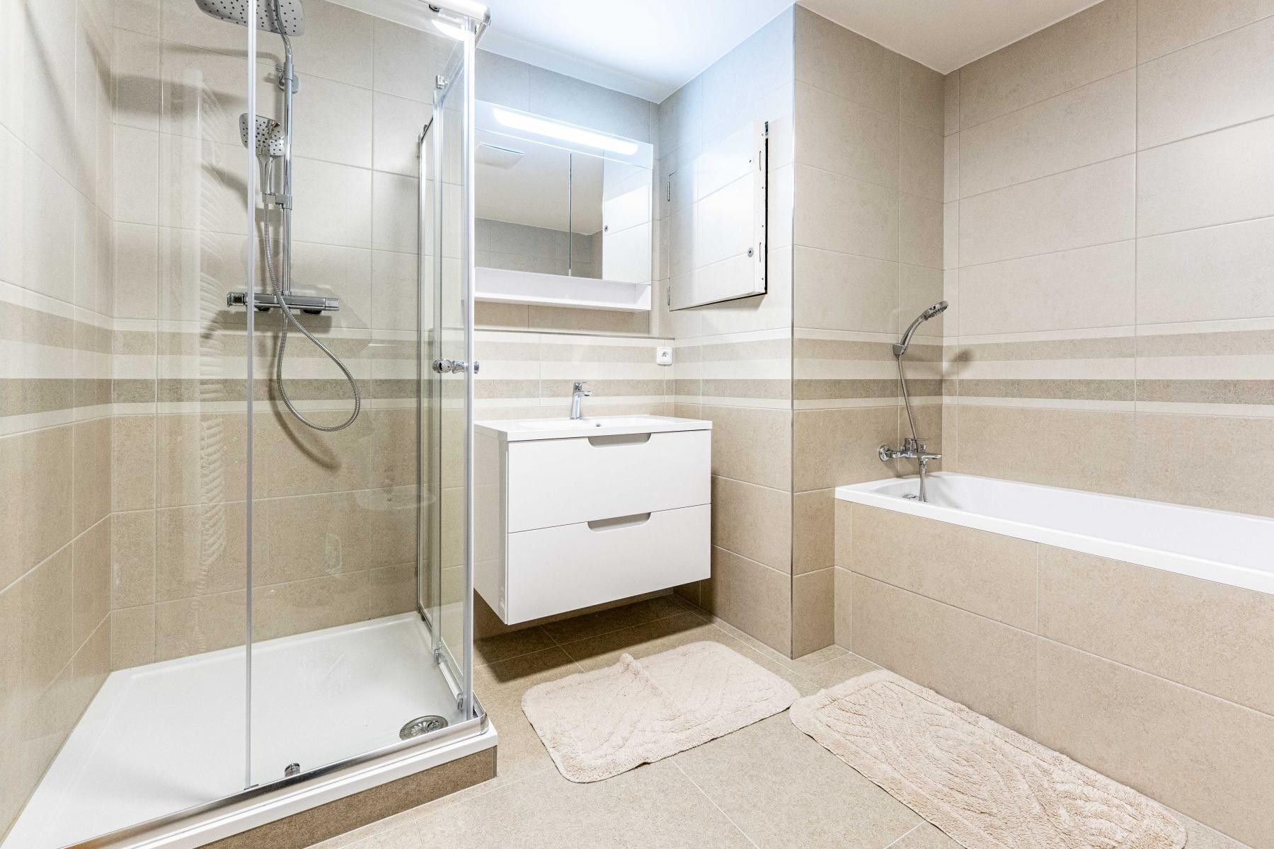 Pronájem bytu 3+kk 110 m² - foto 14