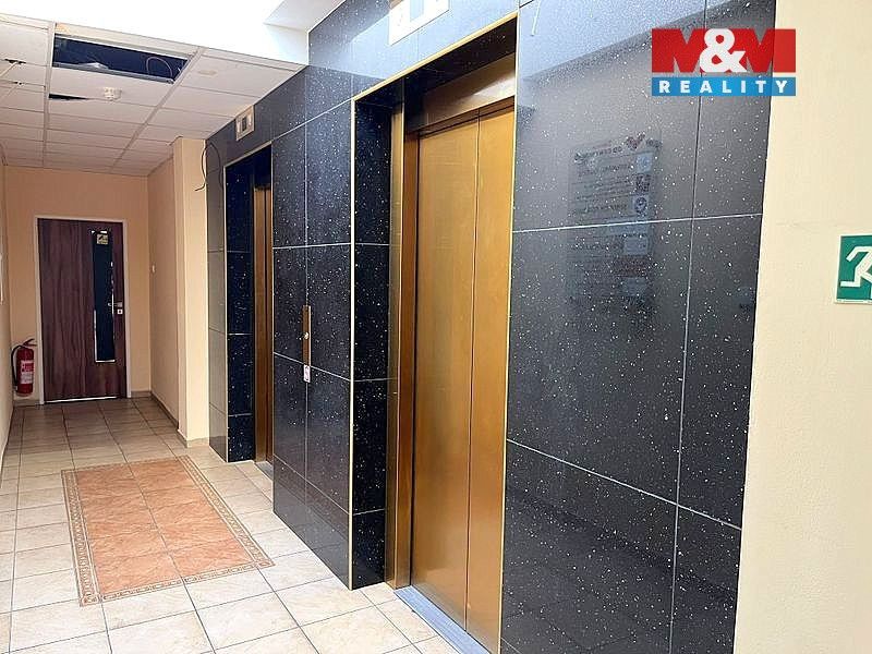 Pronájem komerčního prostoru 57 m² - foto 11