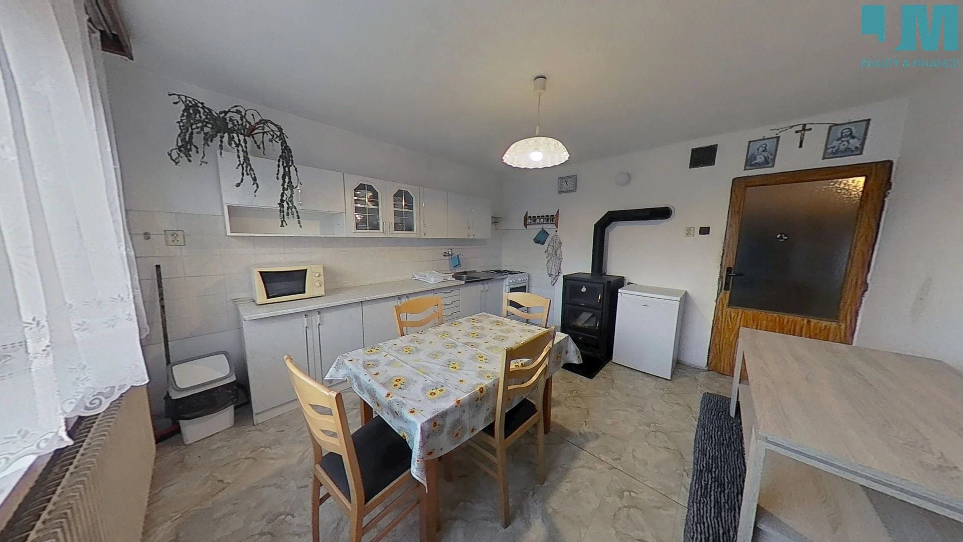 Pronájem bytu 1+1 57 m² - foto 3
