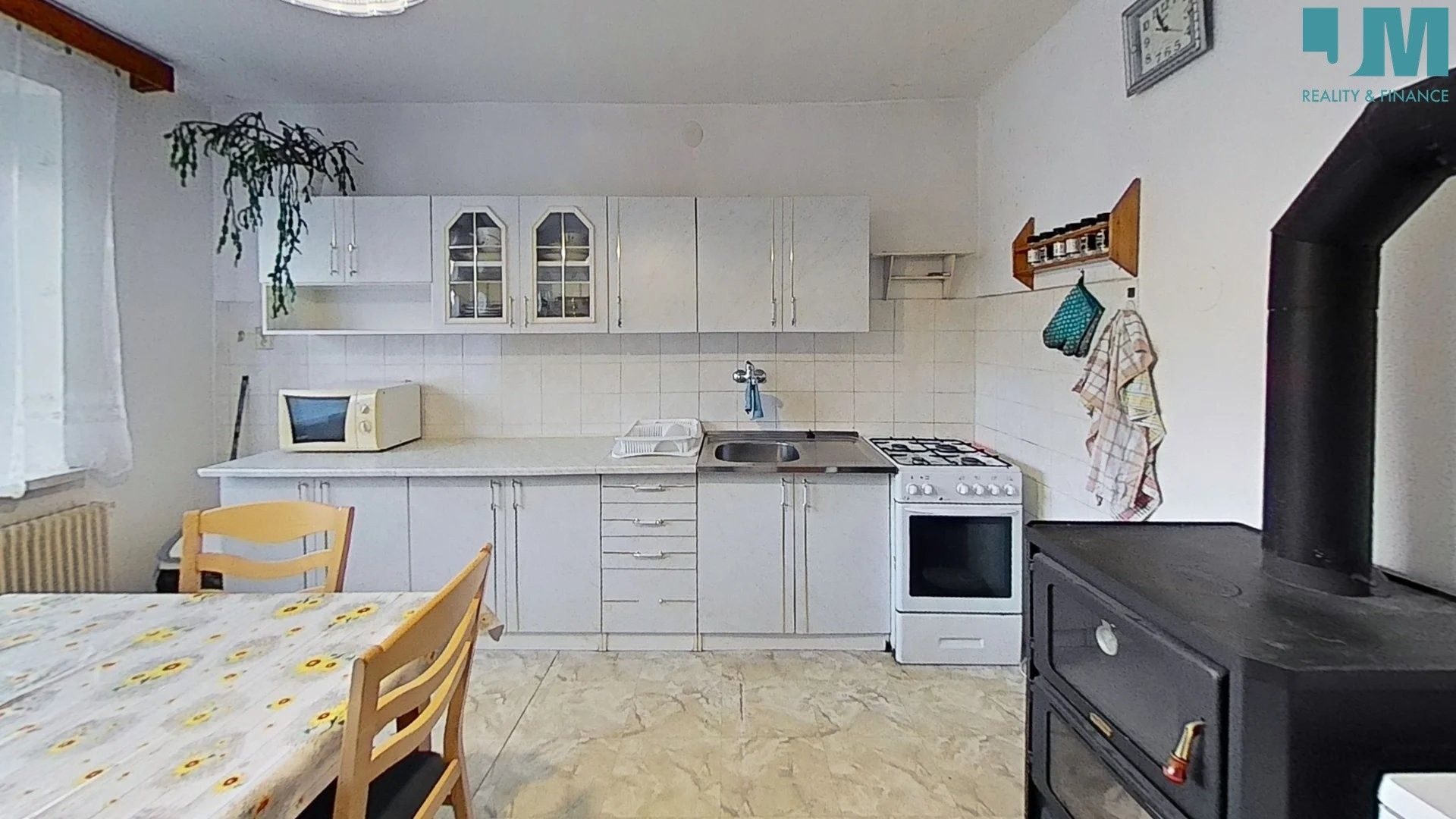 Pronájem bytu 1+1 57 m² - foto 1