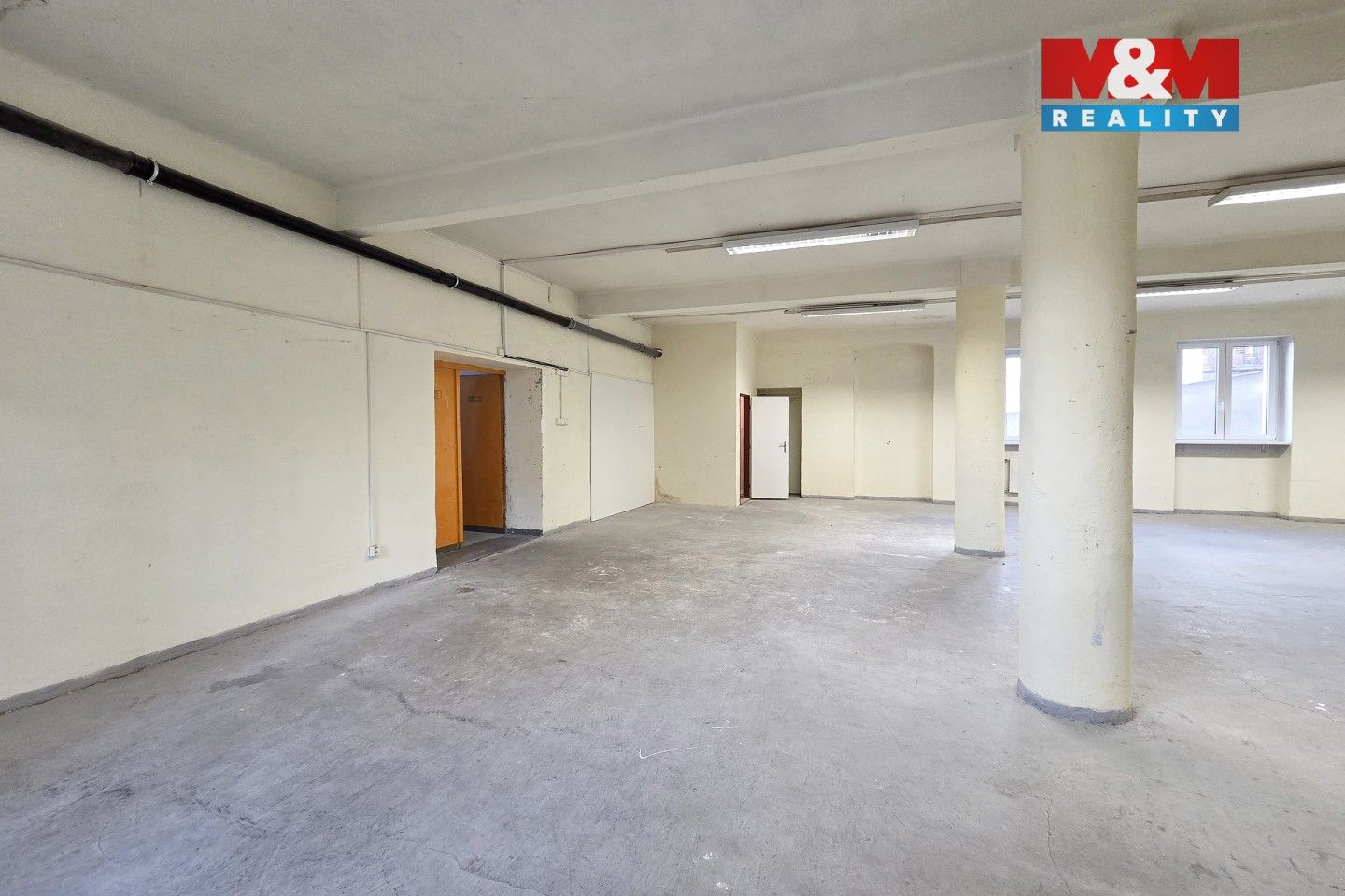 Pronájem komerčního prostoru 157 m² - foto 13