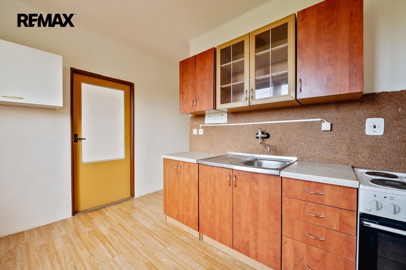 Pronájem bytu 3+1 60 m² - foto 2