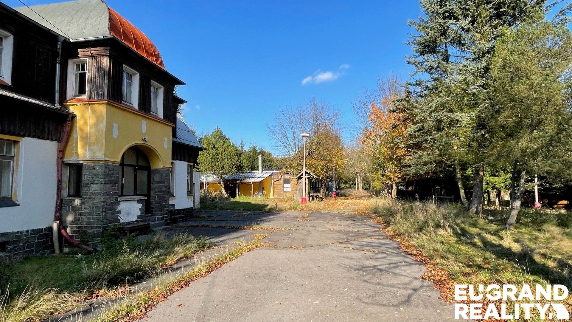 Prodej komerčního prostoru 1500 m² - foto 4