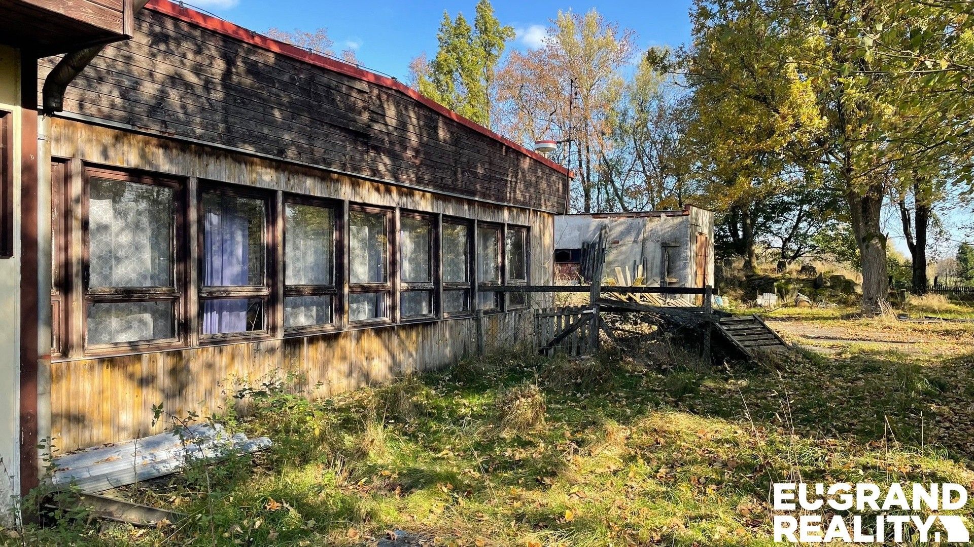 Prodej komerčního prostoru 1500 m² - foto 8