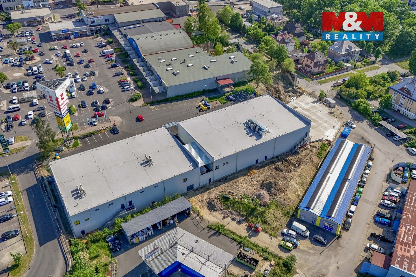 Pronájem komerčního prostoru 2200 m² - foto 10
