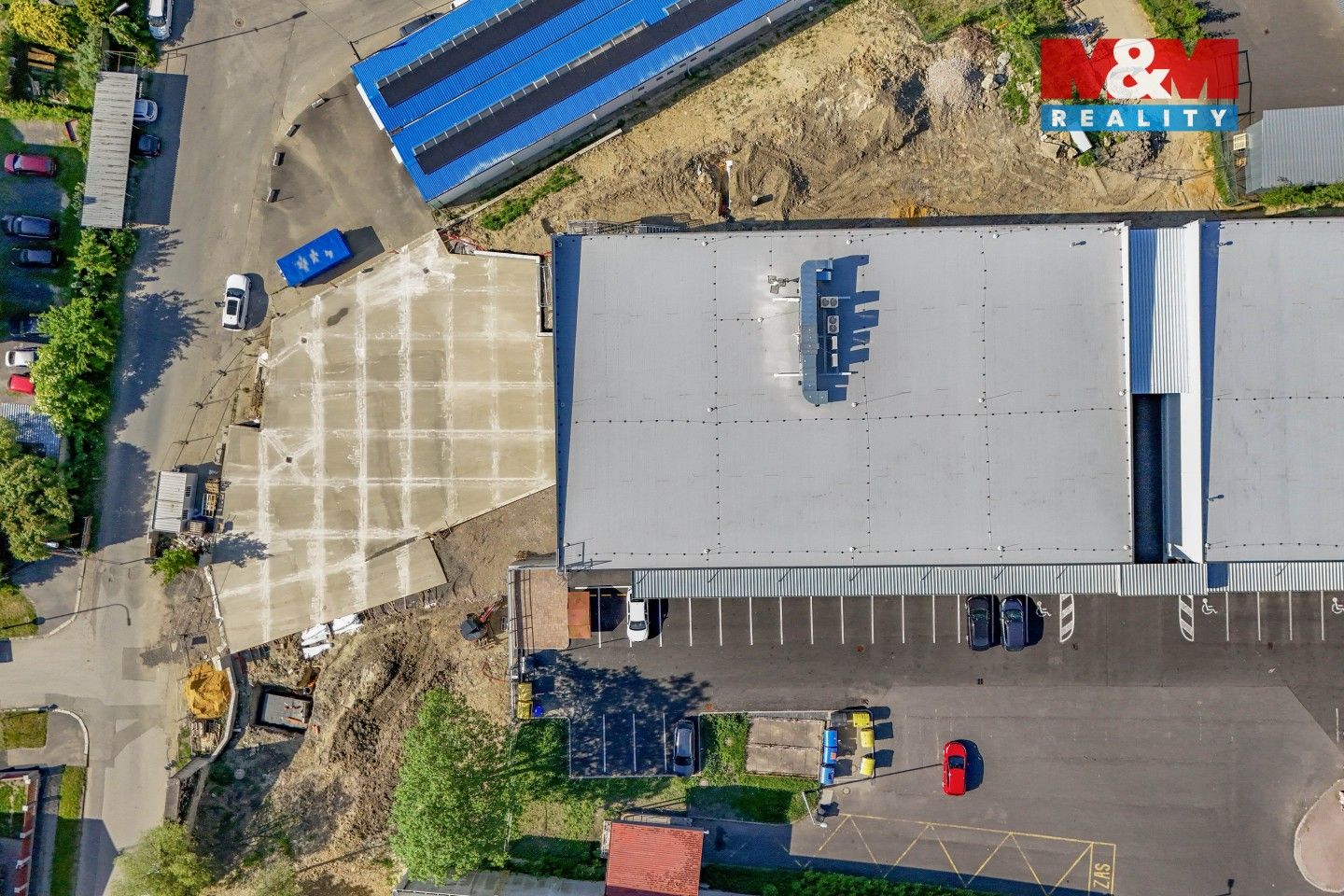 Pronájem komerčního prostoru 2200 m² - foto 12