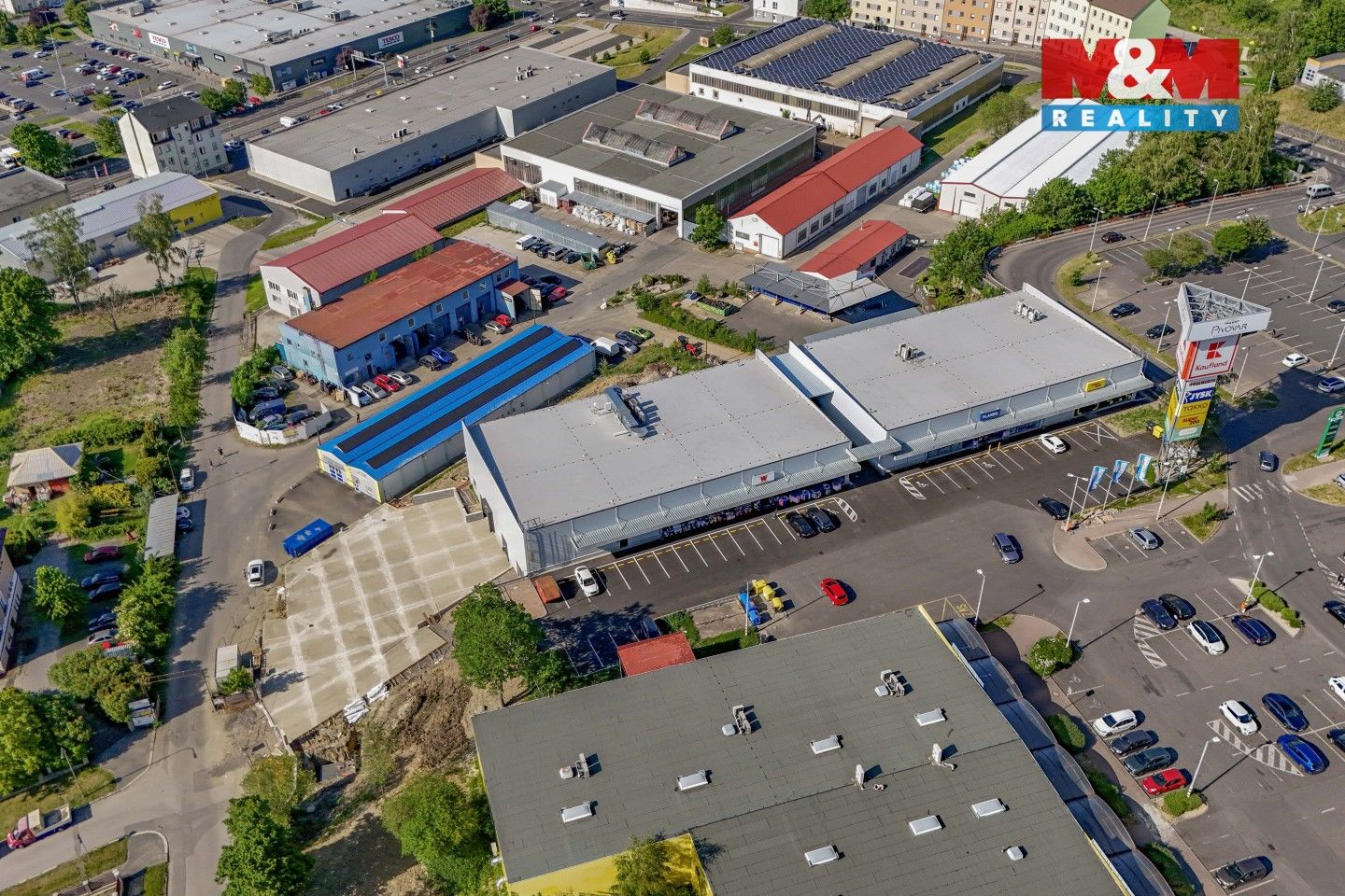 Pronájem komerčního prostoru 2200 m² - foto 17