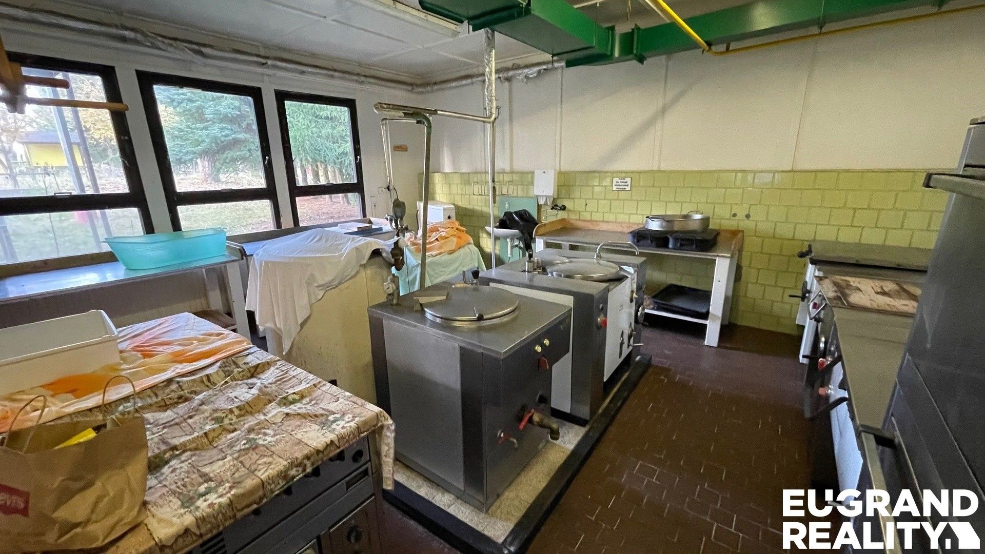 Prodej komerčního prostoru 1500 m² - foto 13
