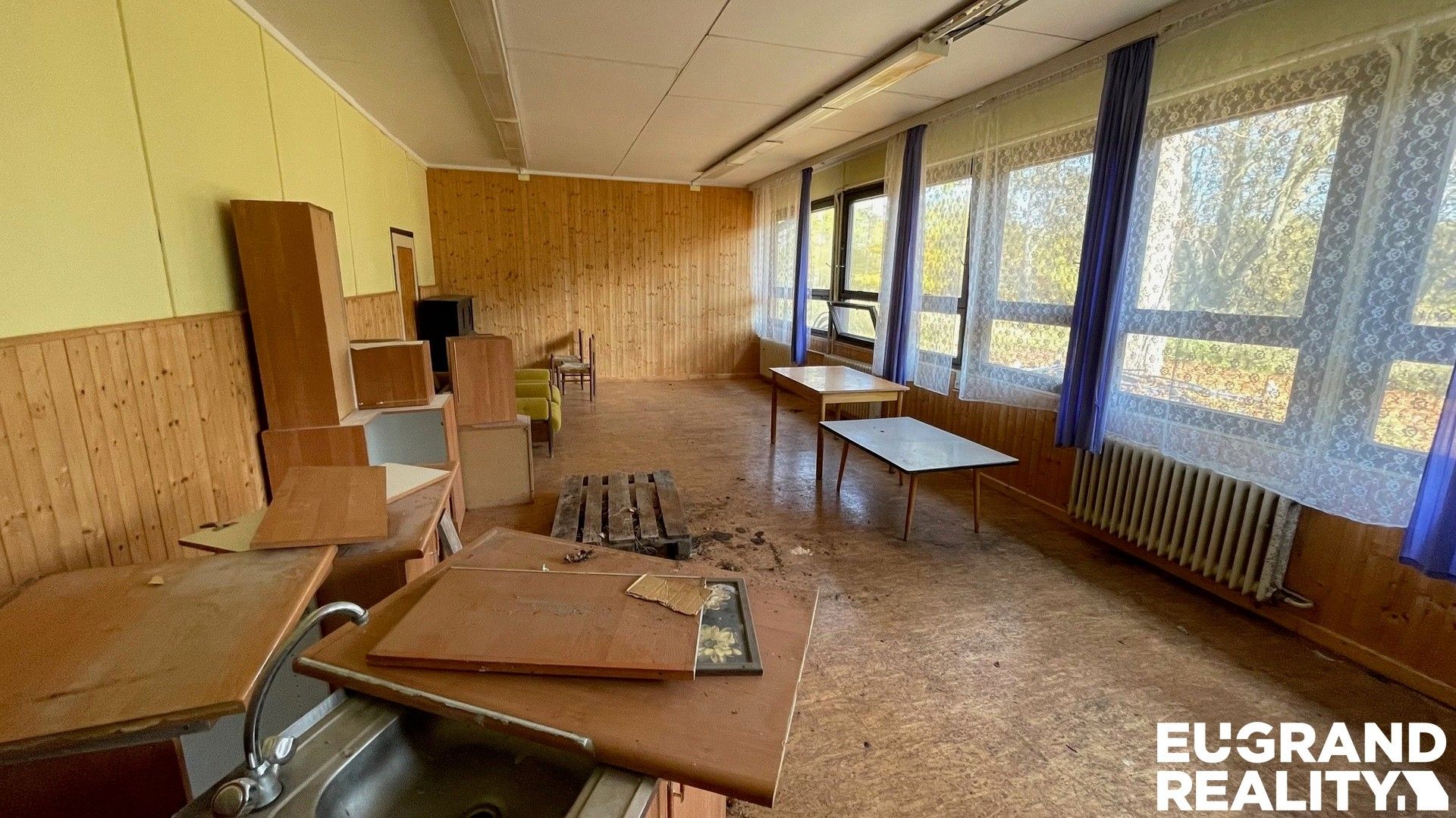 Prodej komerčního prostoru 1500 m² - foto 15