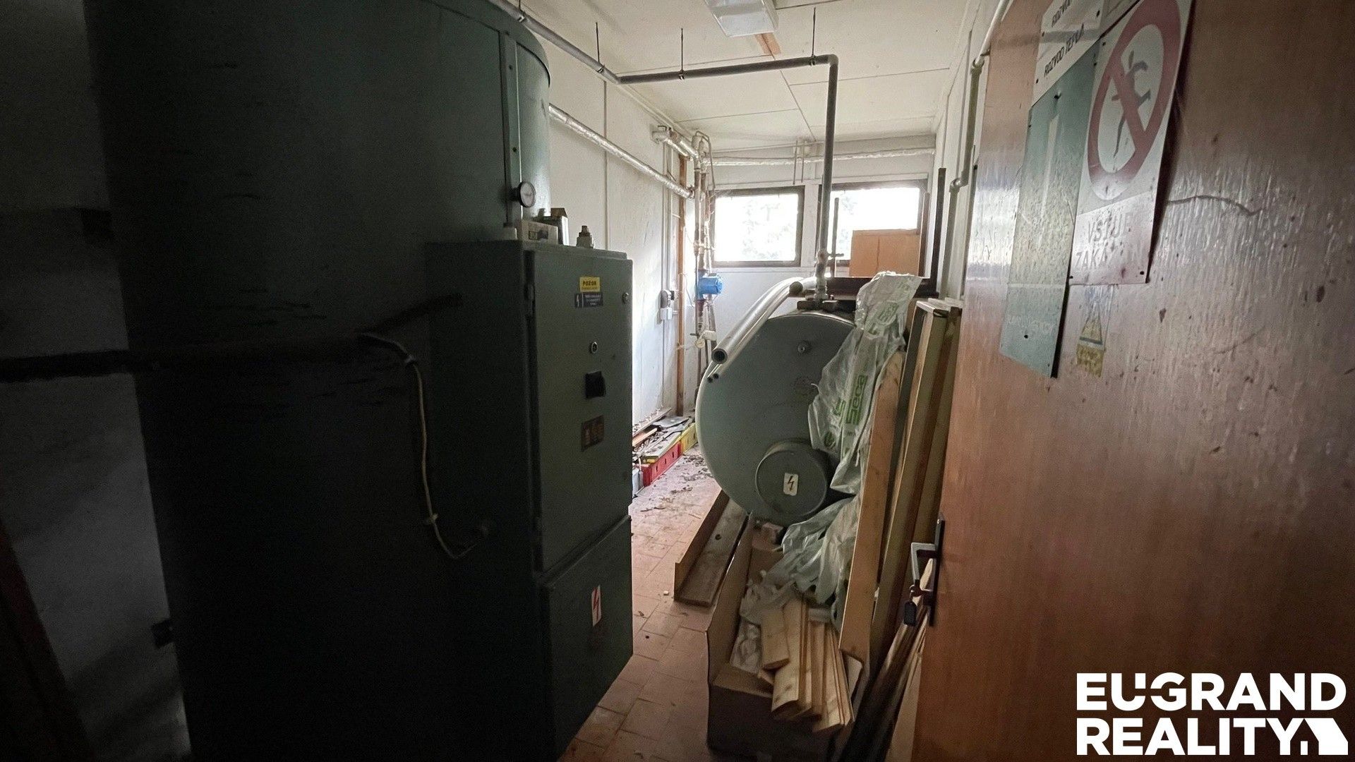 Prodej komerčního prostoru 1500 m² - foto 25