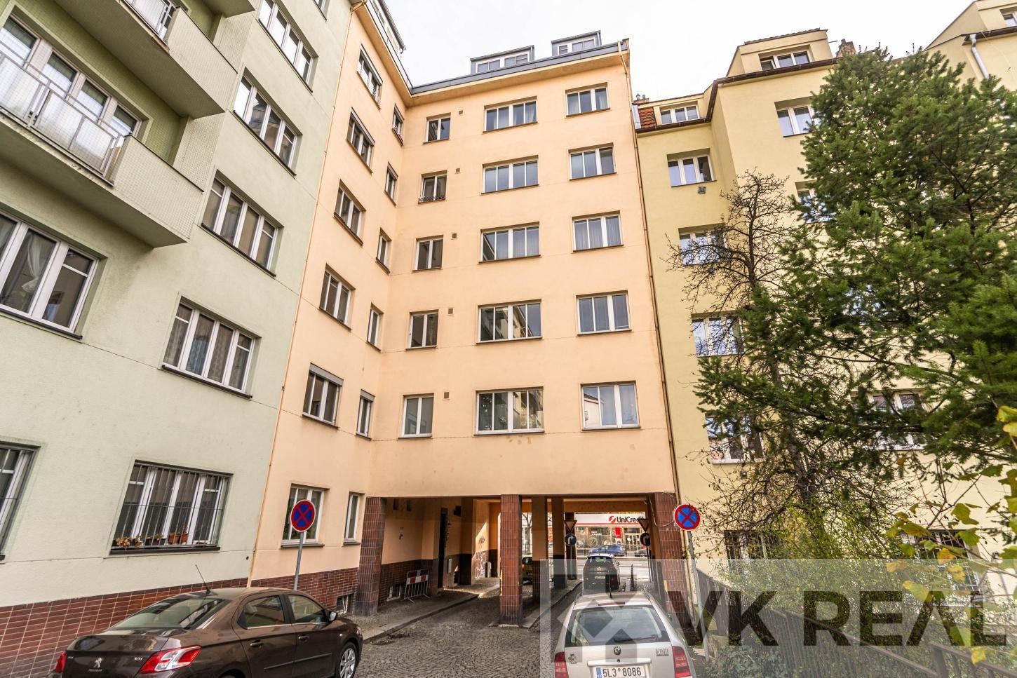 Prodej bytu 2+1 72 m² - foto 1